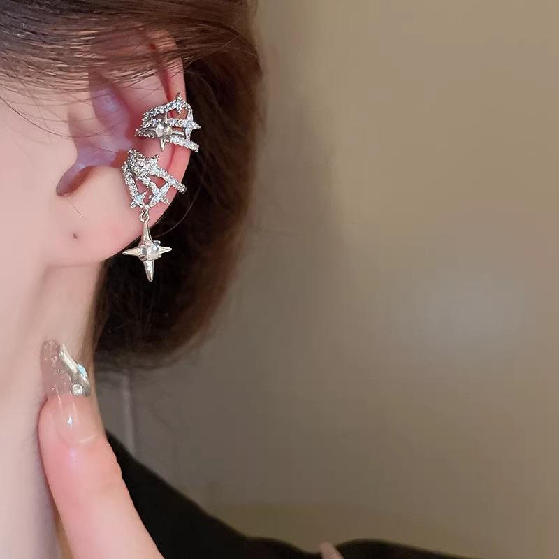 Non Pierced Minimalist Zircon  - Women Formal Wear Designers 评论和价格