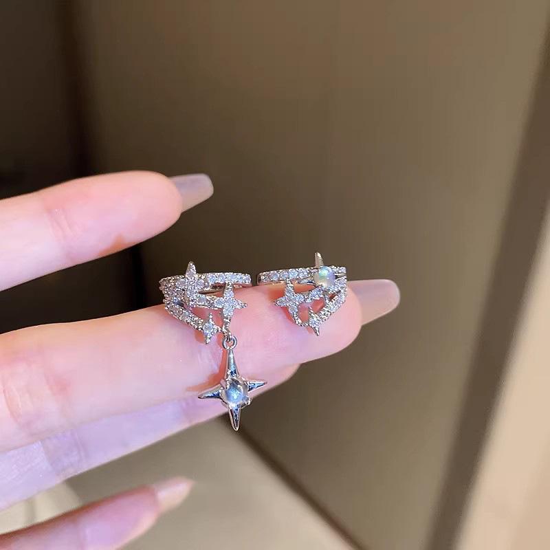 Non Pierced Minimalist Zircon  - Women Formal Wear Designers 评论和价格