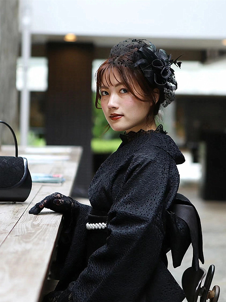 Elegant Lace Kimono - Japanese - Women Formal Wear Designers 评论和价格