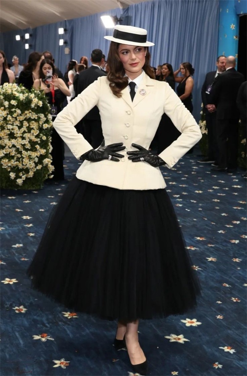 White Women Office Suits Skirt - Women Formal Wear Designers 评论和价格