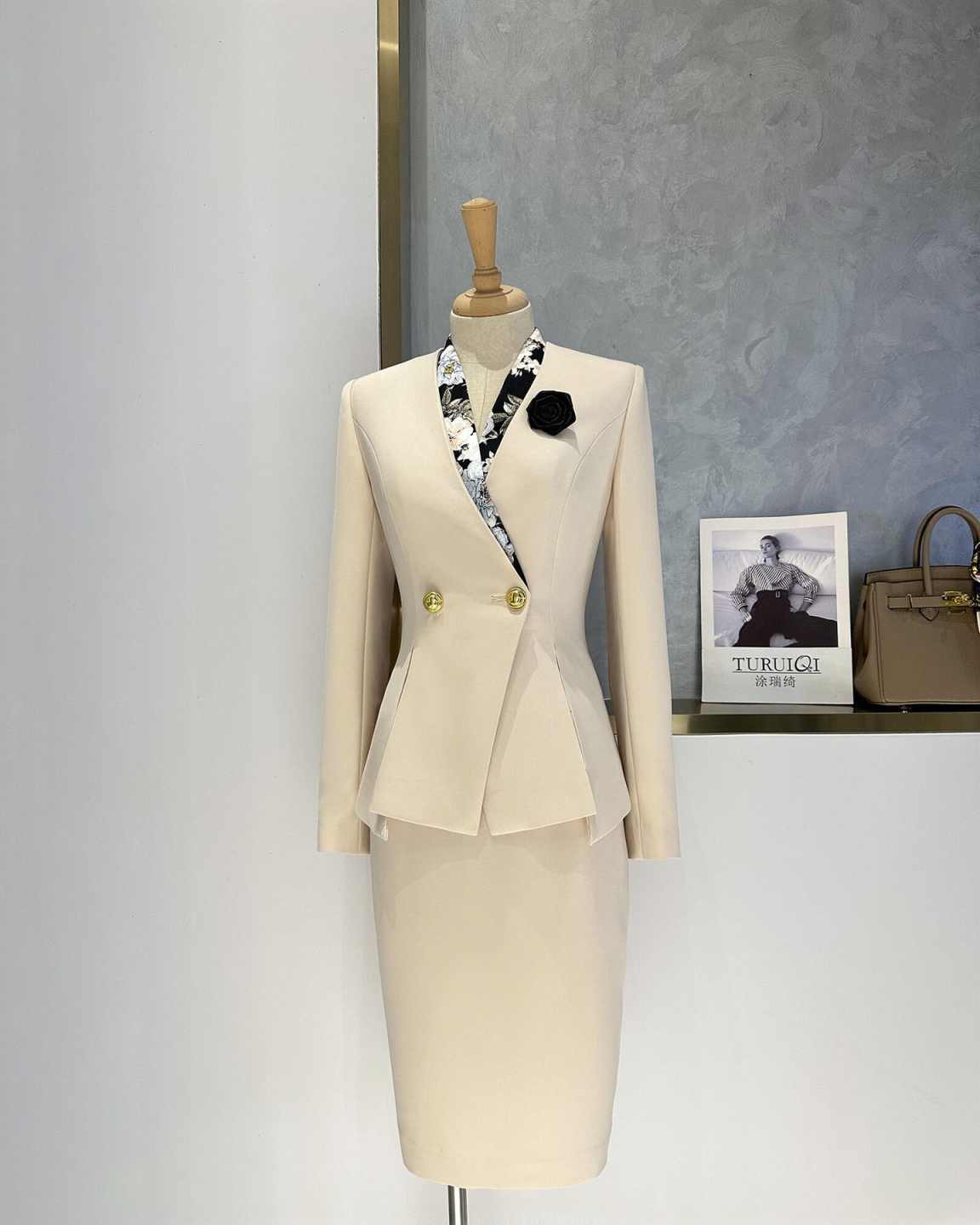 Elegant Peplum Women Suit Set  - Women Formal Wear For Conference 评论和价格